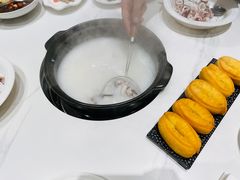 -老船夫婚宴婚庆会馆(延吉路店)