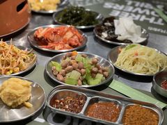 -JINNS锦时 steak&pizza(浸信会礼拜堂旧址店)