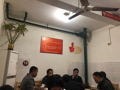 大堂-仔耳朵冷锅鱼蛙芋儿鸡(莲花东路店)