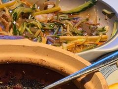 -八府香鸭·啫啫煲(华山路店)