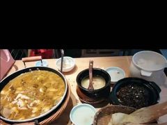 -有红鸡毛店·川菜(建设路店)