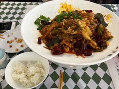 -拿渡·水煮鱼麻辣香锅(王府井奥莱·香江小镇店)