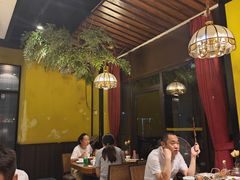 -黄泥岗·地道湖北菜(奥特莱斯店)