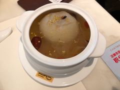 冰糖桂花雪耳炖雪梨-港丽餐厅(高德置地店)