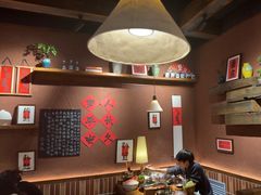 -巴卤社老火锅(财富店)