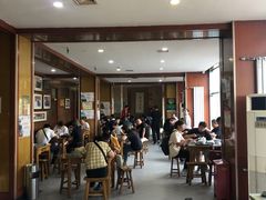 大堂-吾穆勒蓬灰牛肉面·清真(北滨河中路店)