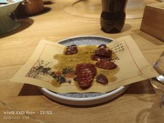 -头上红煨盐鸡·非遗院子餐厅
