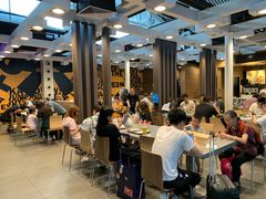 大堂-麦当劳(广州南站店)