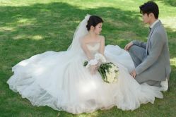 点击看大图 -挪娅婚纱摄影皇家会所