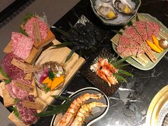 -山川小町·极番烧肉(新地假日广场店)