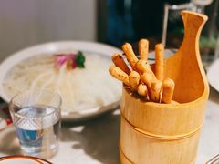 茴香小油条-尚尚仙·酸汤猪手·猪肚鸡火锅(华联万柳购物中心店)