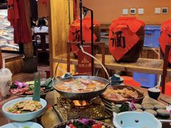 -老滇山寨•云南特色菜•地方菜•民族风情歌舞表演(金碧店)