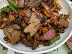 -壹阁胡羊焖饼(特色小吃街店)