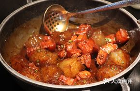Anqing Mountain Tapioca Dumplings with Pork