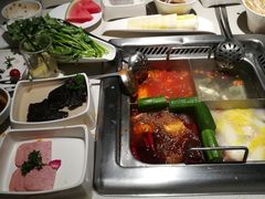 -海底捞火锅鲜切牛肉主题店(长寿路店)
