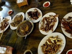 -老鼎万春卤菜(鹭湖宫8区店)