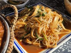 -八两八金·莱芜特色炒鸡(市南漳浦路店)