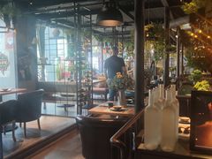 大堂-临界音乐酒馆·小龙虾·江湖菜(华熙LIVE·鱼洞店)