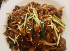招牌干炒牛河-新大咀港式茶餐厅(宝山万达店)
