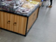 -世纪联华超市(三墩店)