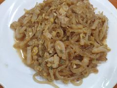 -雪乡人家东北菜·铁锅炖一切(高斯路店)