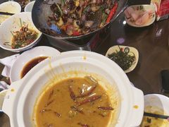 -富正毅三下锅·湘西韵味(天门山索道店)