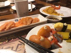 -四海一家自助餐(益田假日广场店)