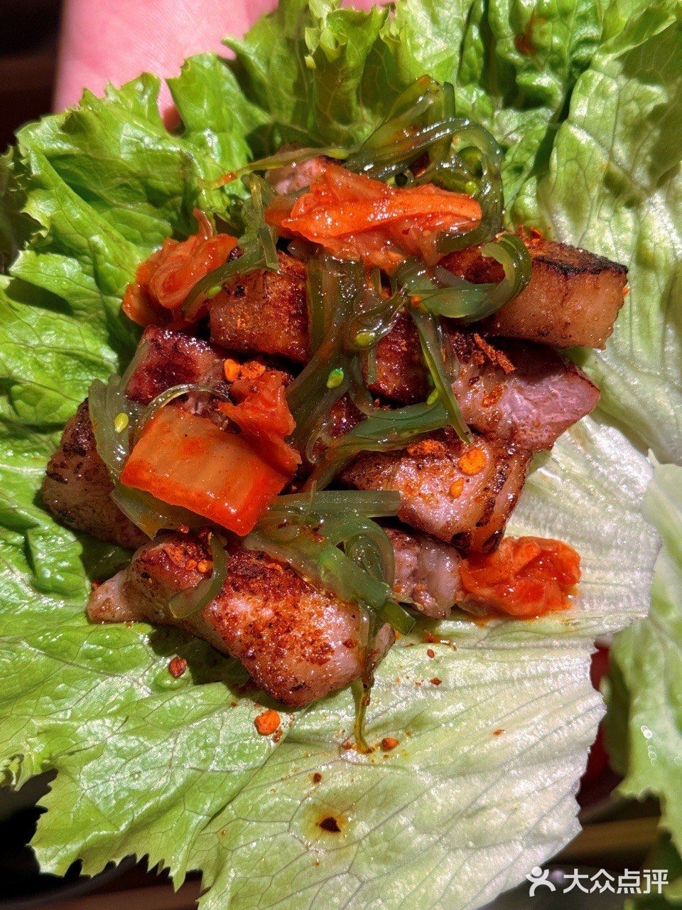 下雪的重庆，感受这口蜂蜡五花肉带来的快乐！