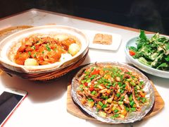 猪脚煲-梁家大院•农家菜(昆山会展中心店)