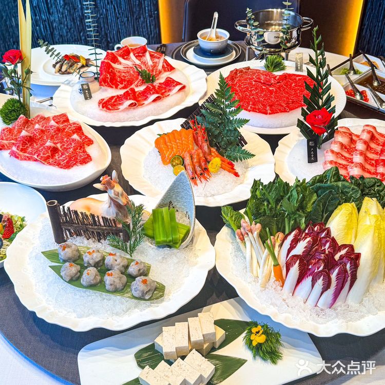 高级小区金茂府旁边的黑牛先生！太高级了！一进店