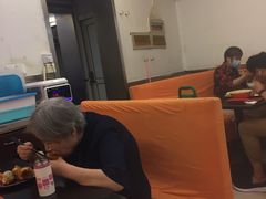 -白玉兰食品(汇联商厦店)