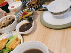 -轻蔬不用等·素食(江苏路店)