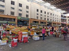 -三亚新鸿港水果一级批发市场
