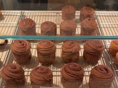 -VERIE BAKEHOUSE