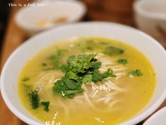 -穿越时尚餐厅(英武中路店)