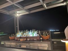 -瑰丽酒店·海吧·天际下午茶·现场DJ·天台酒吧