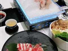 -红鼎豆捞·非遗鲍皇汤火锅(宝丰路店)