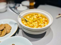 蟹粉豆腐-屋里厢上海菜馆