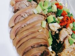 -墨脱石锅椰子鸡•香草鸭•东山羊(大东海店)