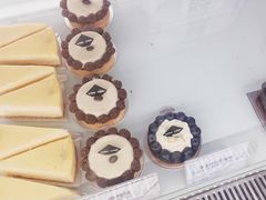 -UNI UNI(环亚凯瑟琳店)