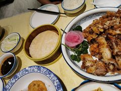 脆皮肘子-新侨小馆(东直门北小街店)
