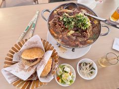 -闫家驴肉老店(华电一校店)