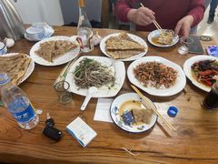 -溢心园香河肉饼总店