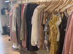 -眷顾自助服装工作室(中南金石国际广场A座店)