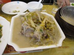 酸菜骨头汤-大地春饼店(黄河路店)