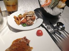 -领鲜活海鲜榴莲自助火锅(东门店)