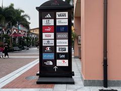 -佛罗伦萨小镇广佛名品奥特莱斯(疏港路店)