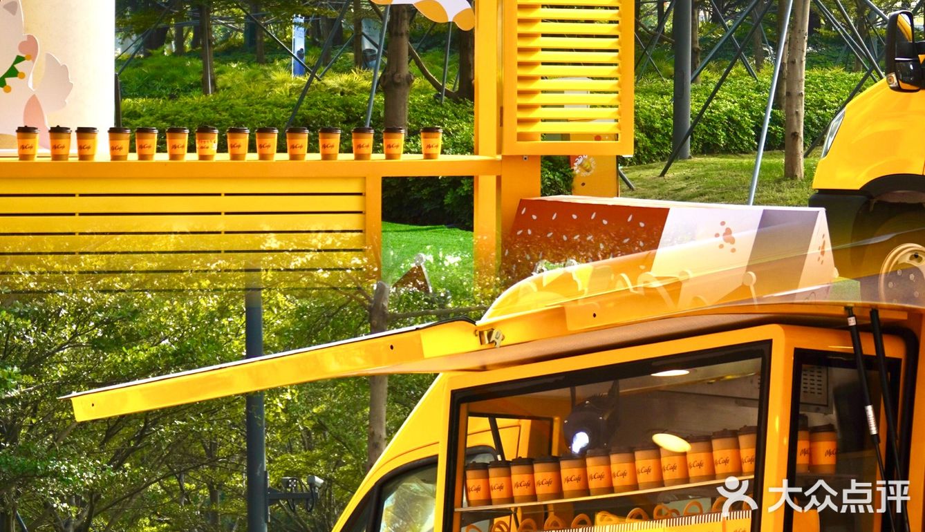 深圳shou辆麦咖啡快闪车