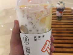 -喜茶(杭州滨江宝龙店)