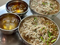 -正宗杨记普洱酸醋米线(总店)